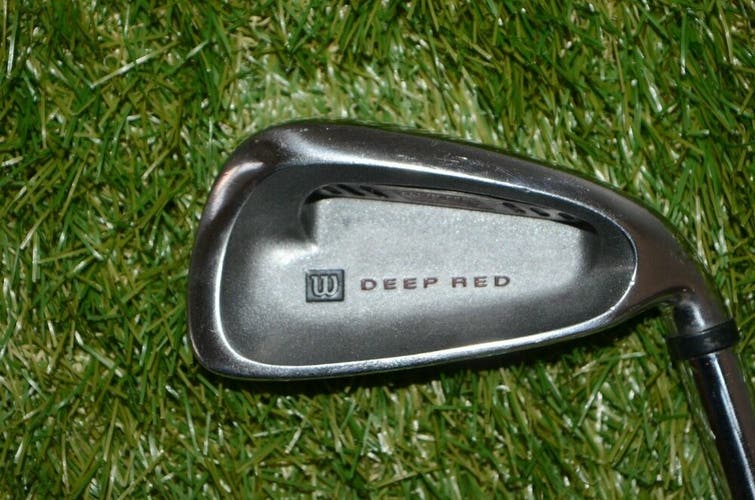 Wilson 	Deep Red 	3 Iron 	Right Handed 	39.5"	Steel 	Stiff	New Grip