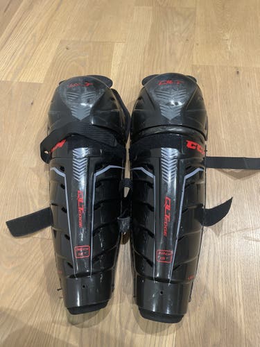 Used CCM  QLT290 Shin Pads