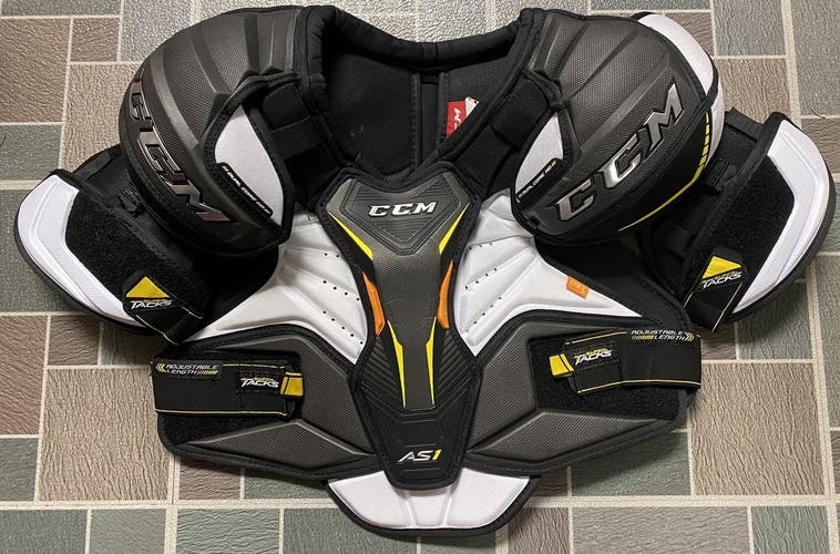 CCM Tacks AS1- Hockey Shoulder Pads, Size Large-Senior