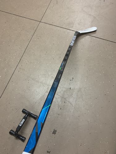 Gently used Bauer Nexus Geo. P92 77 flex.