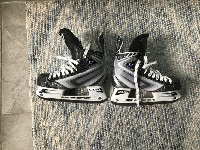 Senior Used CCM U+ Pro Hockey Skates Regular Width Pro Stock Size 7