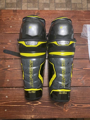 Senior Bauer Supreme S29 Shin guards 15”