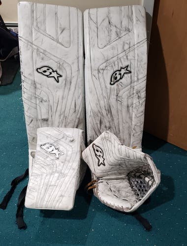 White Goalie Full Set Used Senior 33" Brian's Regular Optik