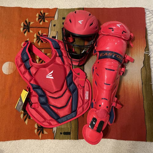 Brand New Easton Elite x Catcher's Set (INT) Red & Blue