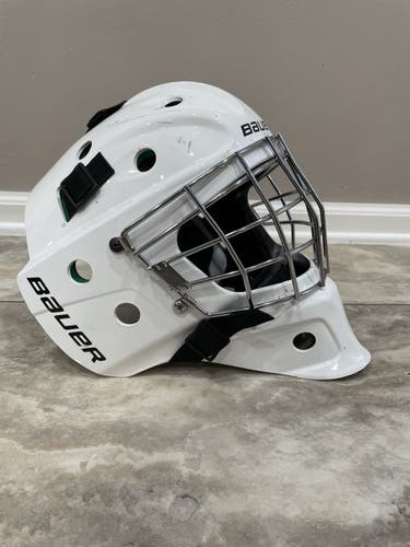 White Used Bauer  NME 4 Goalie Mask