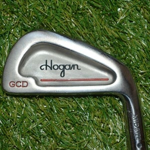 Hogan 	Edge GCD	3 Iron 	Right Handed 	39.5"	Graphite	Regular	New Grip
