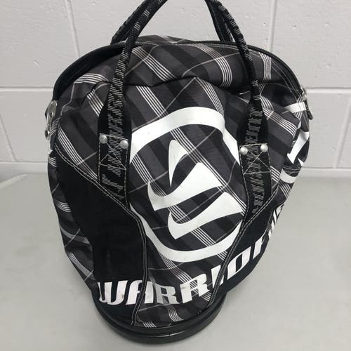 Warrior puck bag