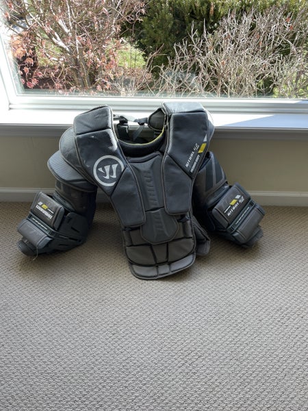Used Medium Warrior Pro Stock Ritual G2 PRO Goalie Chest Protector