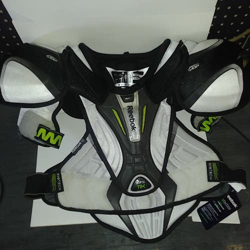 Shoulder Pads Used Senior Large Reebok 11K Lg Sr