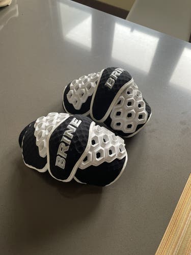 Brine Triumph II Lacrosse Arm Pads