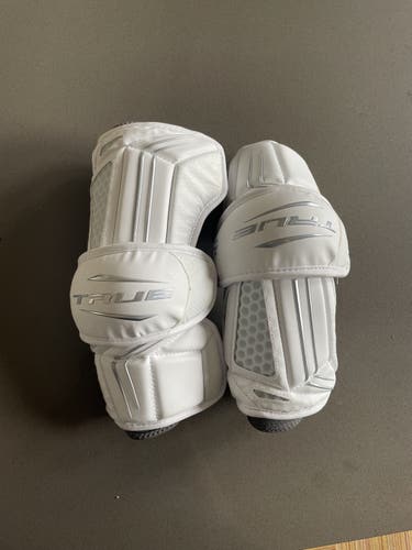True Zerolyte Arm Guards