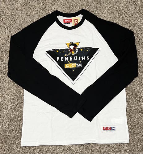 CCM Adult Large Wilkes-Barre/Scranton Penguins Long Sleeve T-Shirt