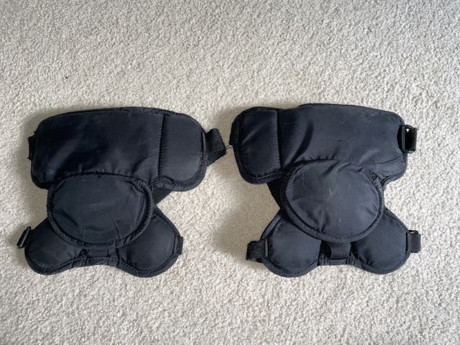 Vaughn Junior/Intermediate Goalie Knee Pads