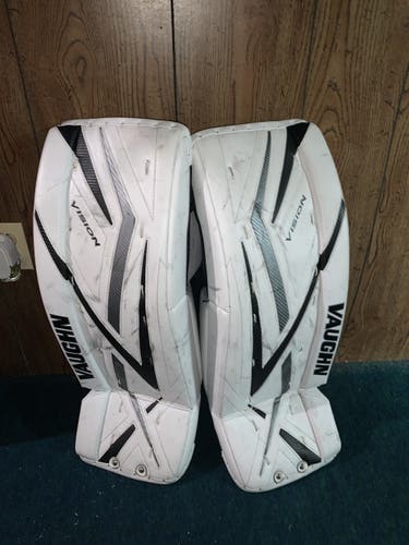 White Junior 29" Vaughn  Vision 9200 Goalie Leg Pads
