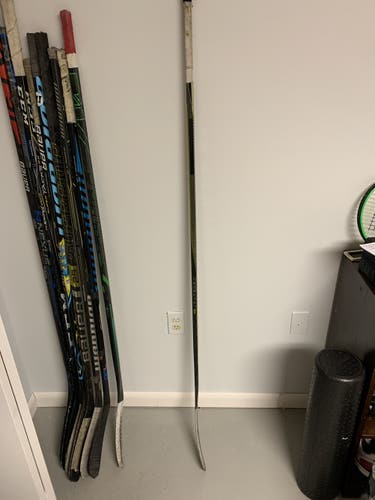 Used Right Handed Catalyst 9X Hockey Stick 75 Flex P88