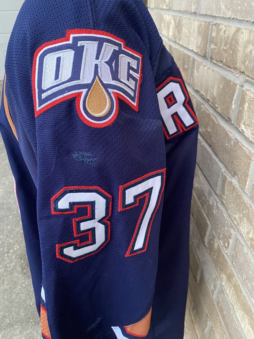 Every Sports Jersey Drake Has Ever Worn –