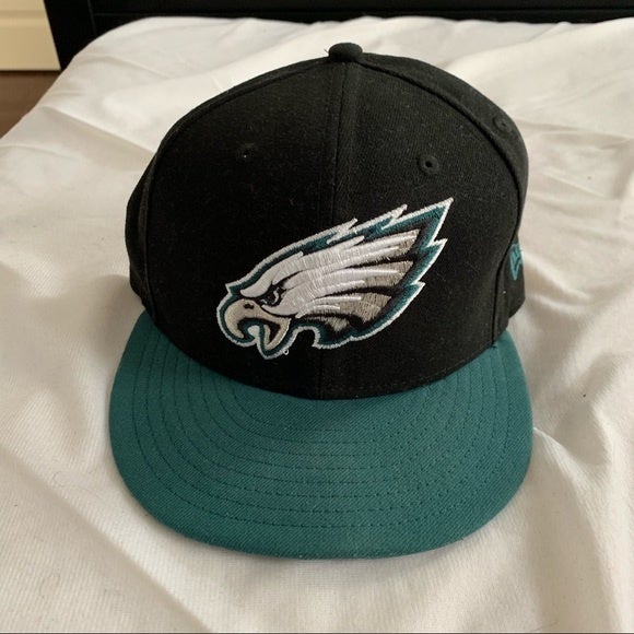 PHILADELPHIA EAGLES TEAM ISSUED NEW ERA FLEX-FIT ADULT HAT M / L