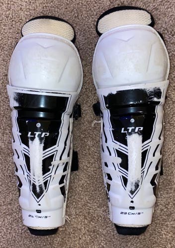 Youth 9” CCM LTP Shin Pads