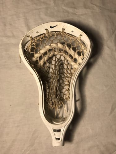 Strung Nike Lakota Head