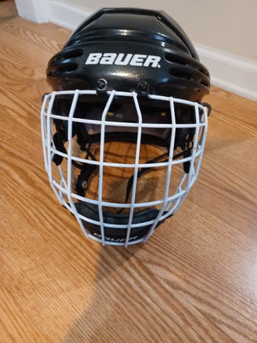 Black Helmet Used Large Bauer HH 5000