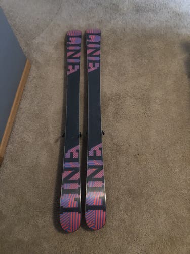 New  Line With Bindings Future spin Skis