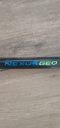 Hockey Stick New Senior Bauer Left Hand Nexus Geo Mid Pattern