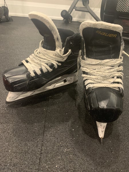 Hockey Goalie Skates Junior Used Bauer Supreme S170 Regular Width Size 6