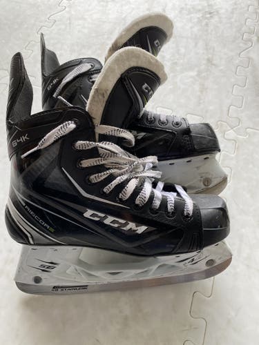 Hockey Skates Senior Used CCM RibCor 64K Regular Width Size 6.5
