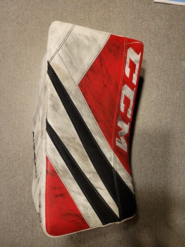 Red Senior Used CCM Regular Extreme Flex 5.9 Pro Stock
