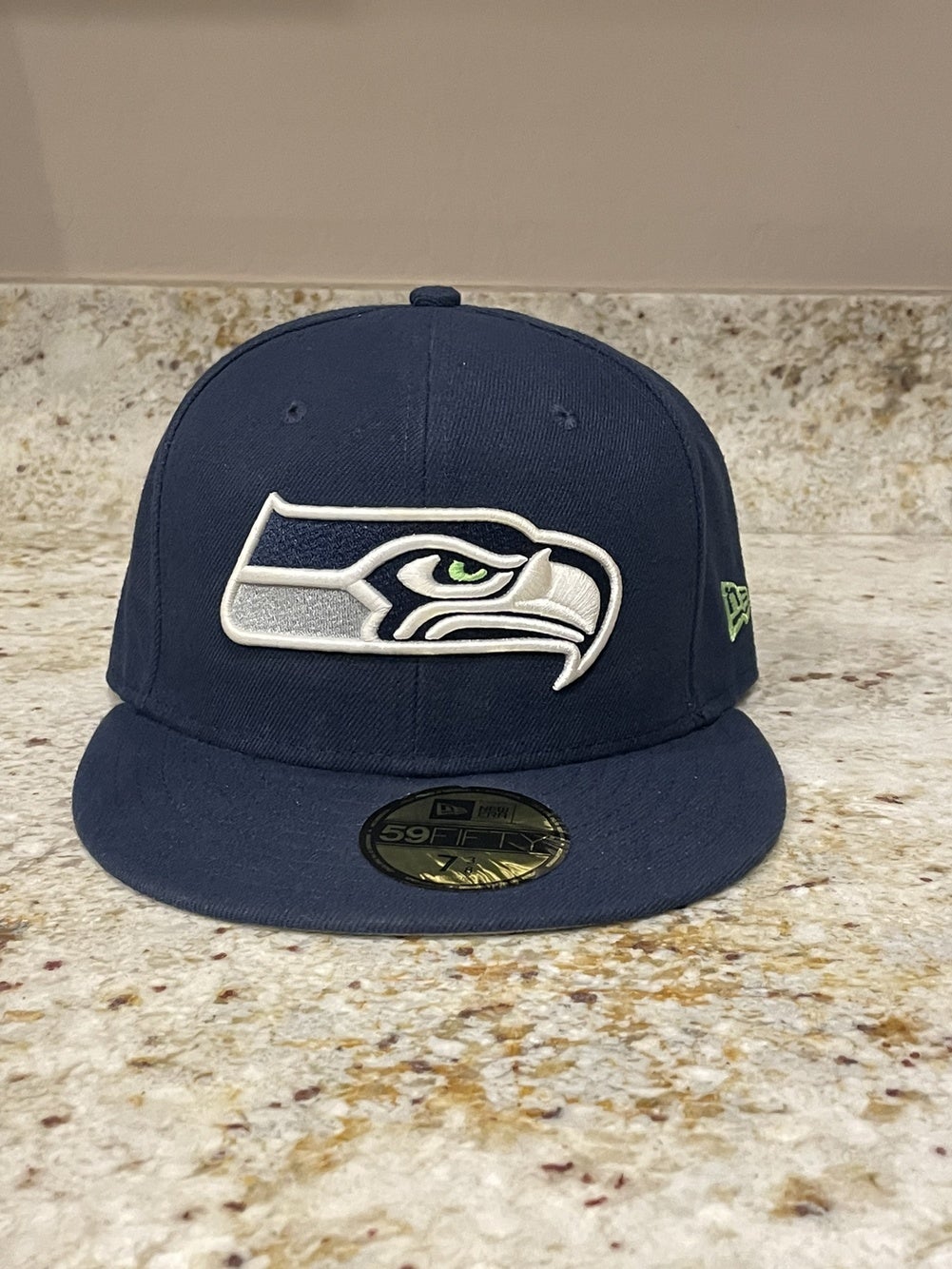 Seattle Seahawks New Era Red/Black Bill And Gray Bottom 59FIFTY Fitted Hat