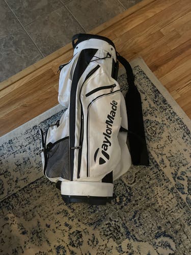 Taylor Made golf bag