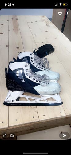 Senior True Regular Width  Size 8 Goalie Skates