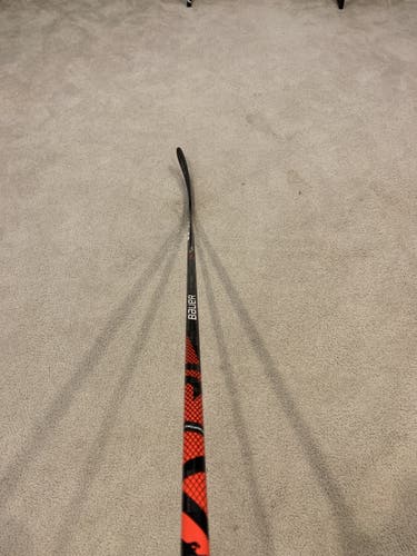 Senior Right Handed Heel Pattern  Vapor FlyLite Hockey Stick