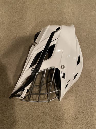 White Adult Player's Cascade S Helmet