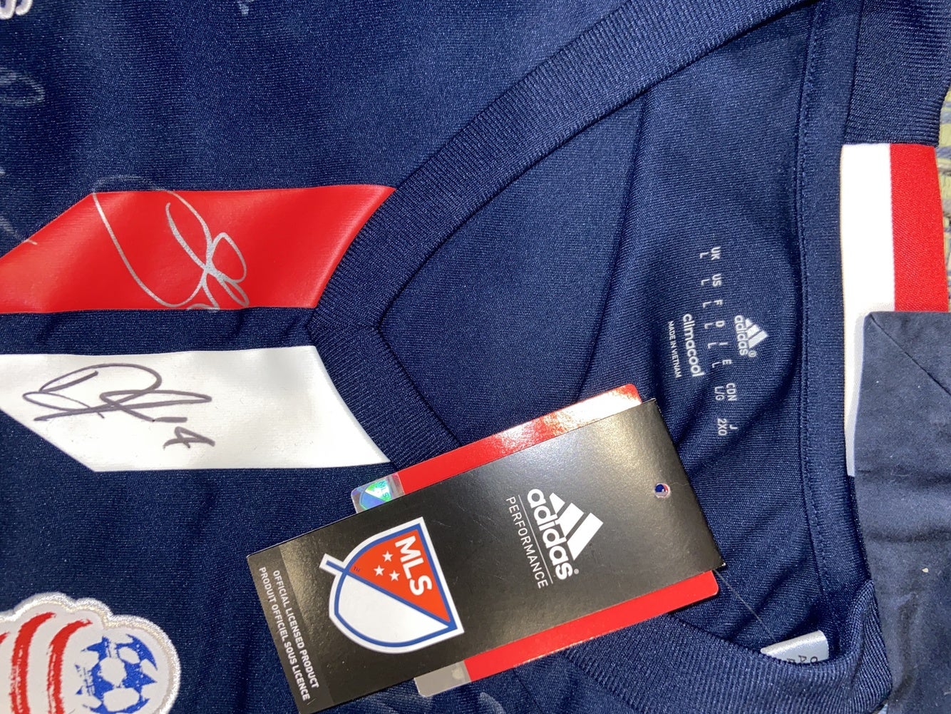 NEW ENGLAND REVOLUTION 2014 AUTOGRAPHED ADIDAS THIRD MLS SOCCER JERSEY  ADULT XL – The Felt Fanatic