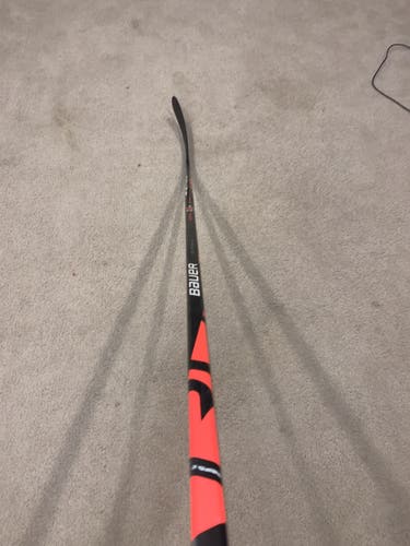 Senior Right Handed Heel Pattern  Vapor 2x Team Hockey Stick