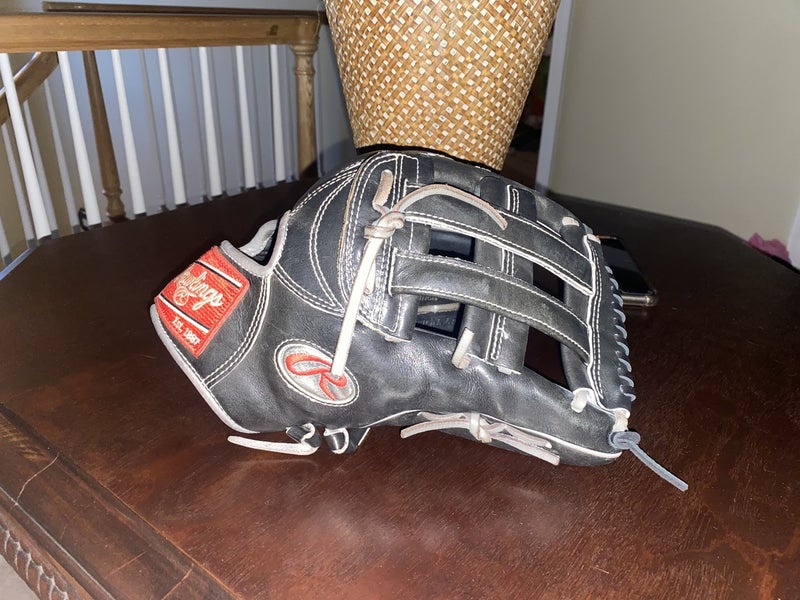 Black High School/College Outfield 12.75" Pro Preferred Baseball Glove