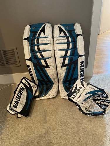 Vaughn Velocity 7400 Hockey Goalie Leg Pads Glove and Blocker