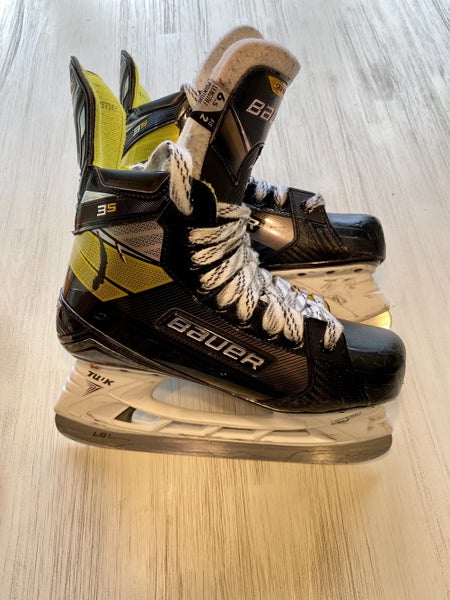 Senior Bauer Regular Width Size 6.5 Supreme 3S Hockey Skates