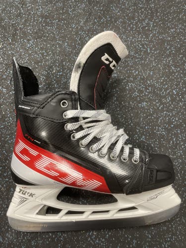 Senior CCM Regular Width Pro Stock Size 8 JetSpeed FT4 Pro Hockey Skates