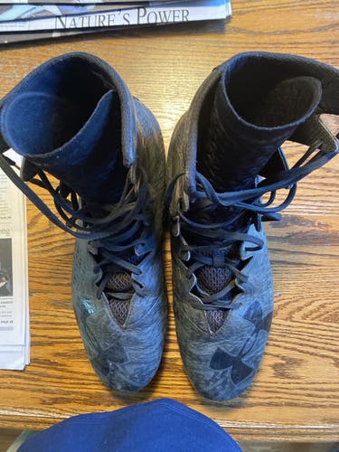 Black Used Molded Cleats High Top Highlight