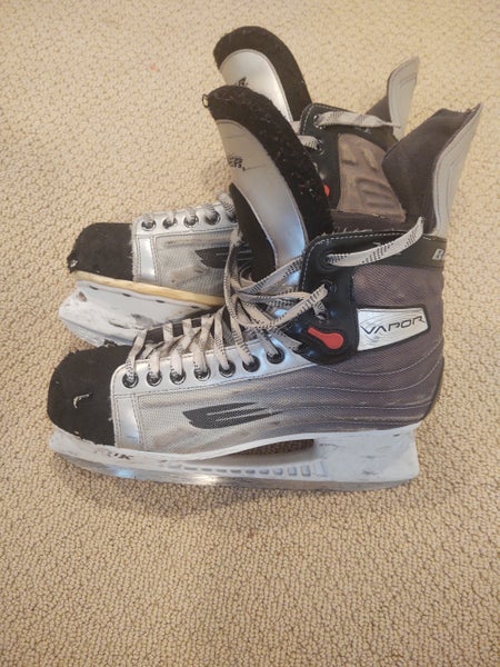 Hockey Skates Senior Used Bauer Vapor Regular Width Size 11