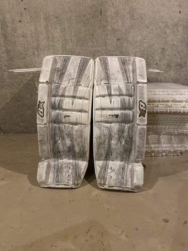 White Used 27" Brian's GNETiK Pure Goalie Leg Pads
