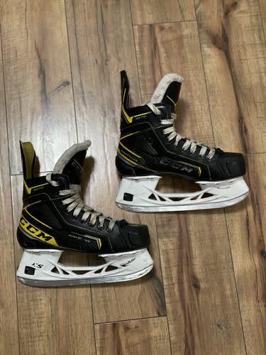 Used CCM Extra Wide Width Size 3 Super Tacks 9370 Hockey Skates
