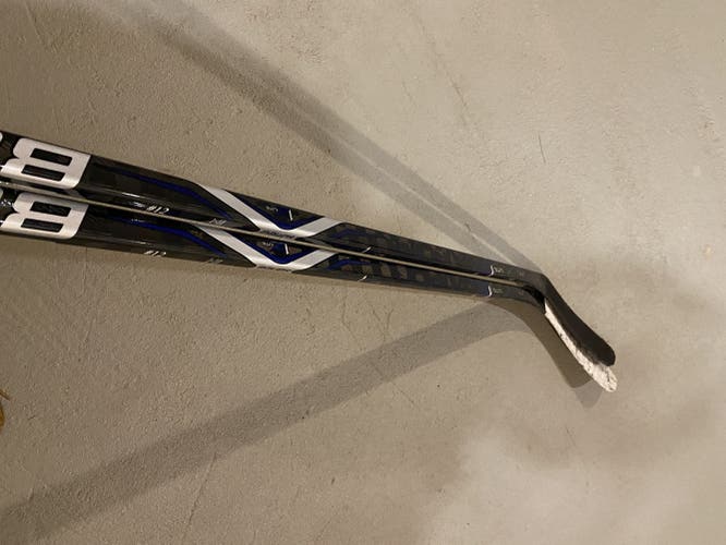 Right Handed Pro Stock Vapor 1X Lite Hockey Stick