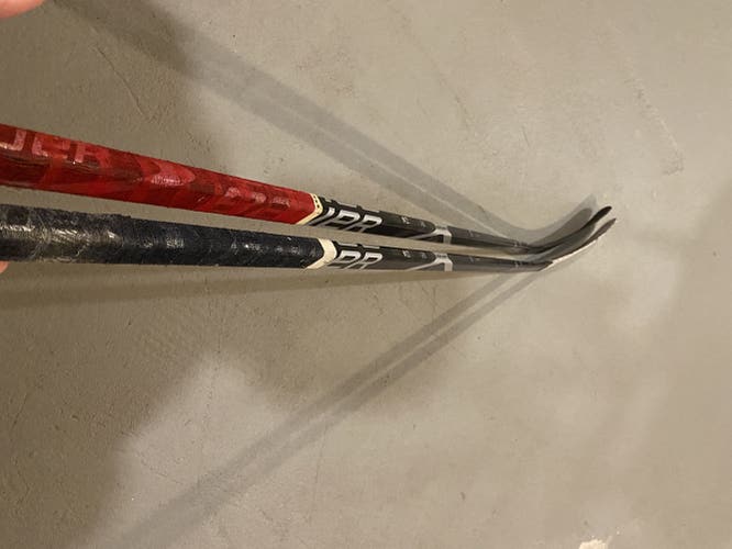 Right Handed Pro Stock Vapor 1X Lite Hockey Stick