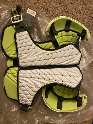 New Large Under Armour Shoulder Pads