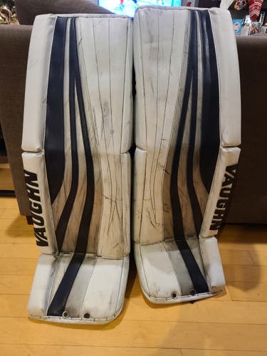 Blue Goalie Leg Pads Used Senior 35" Vaughn Ventus SLR Pro Pro Stock