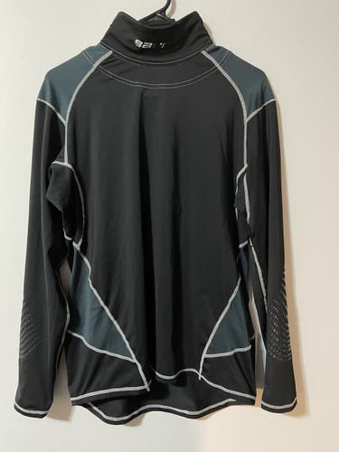 Bauer Long Sleeve Compression Shirt Senior Medium