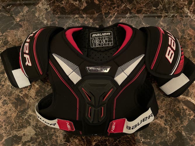 USED BAUER NSX SHOULDER PADS L/G